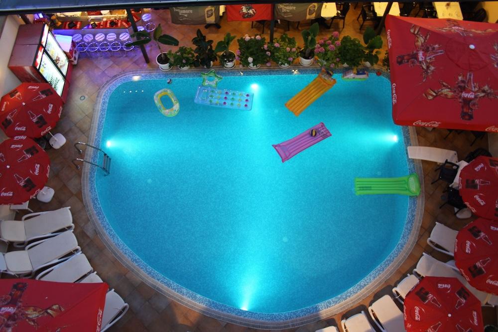 נסבר Italia Hotel מראה חיצוני תמונה