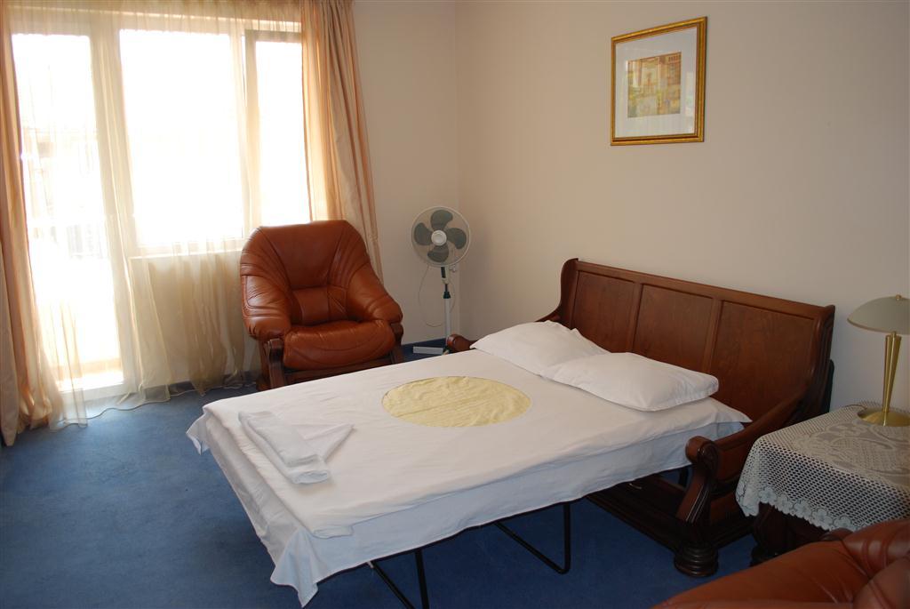 נסבר Italia Hotel מראה חיצוני תמונה