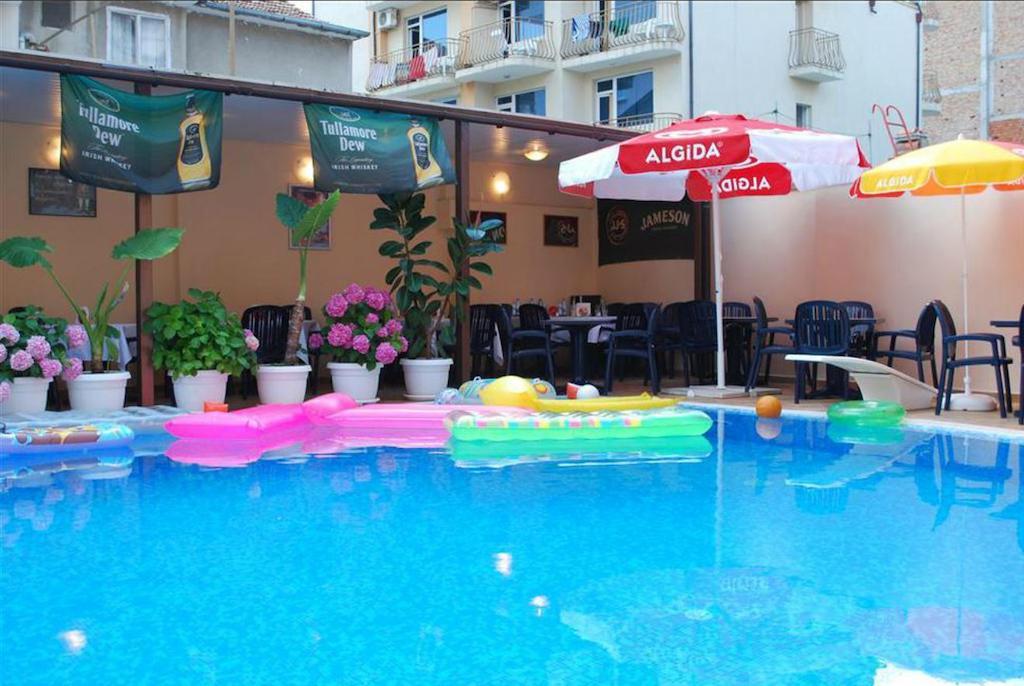 נסבר Italia Hotel מראה חיצוני תמונה